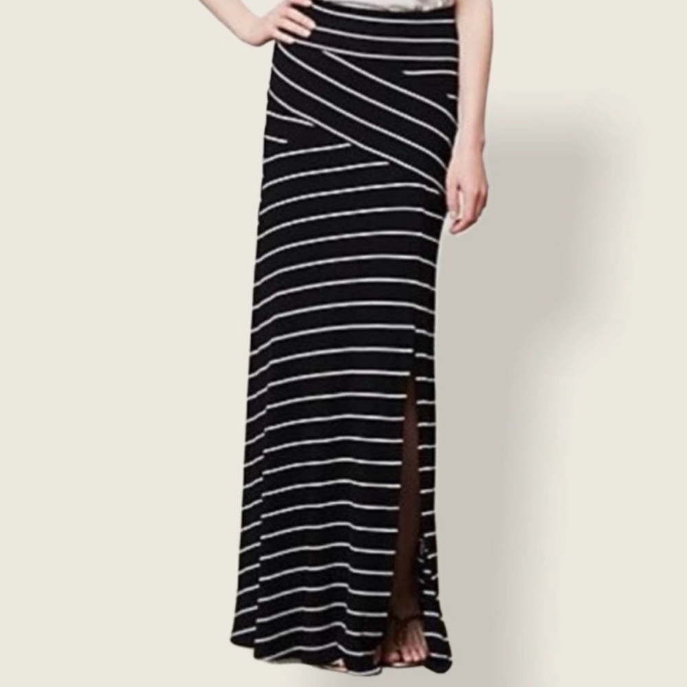 Anthropologie Bordeaux Black & White Skirt Stripes Size XS